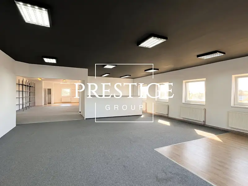 Pronájem obchodního prostoru 186 m², Praha – náhled fotky 1