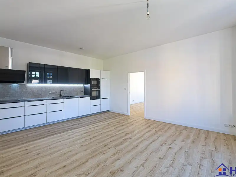 Prodej bytu 3+kk 82 m², Jablonec nad Nisou – náhled fotky 2