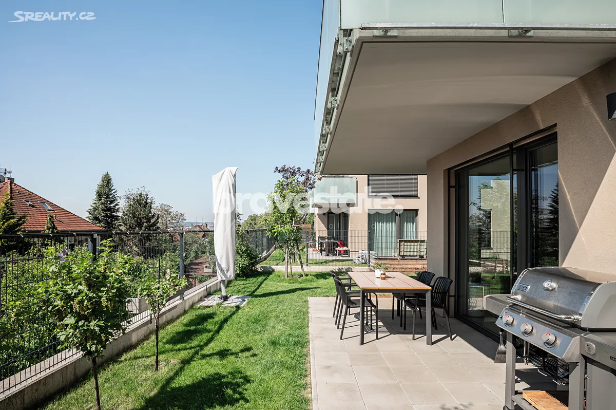 Pronájem bytu 3+kk 80 m² – pohled 2
