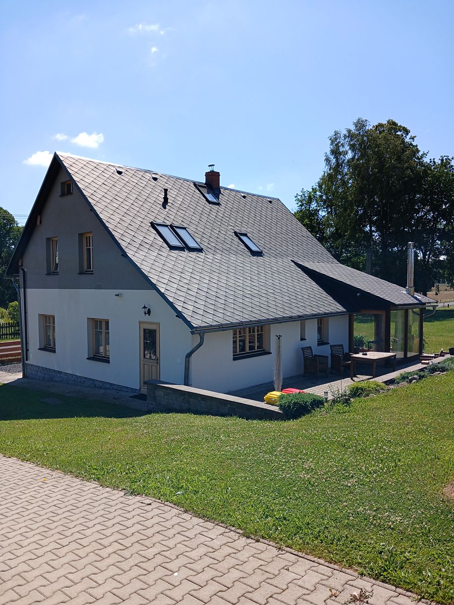Prodej rodinného domu 200 m², pozemek 2600 m² – fotografie 2