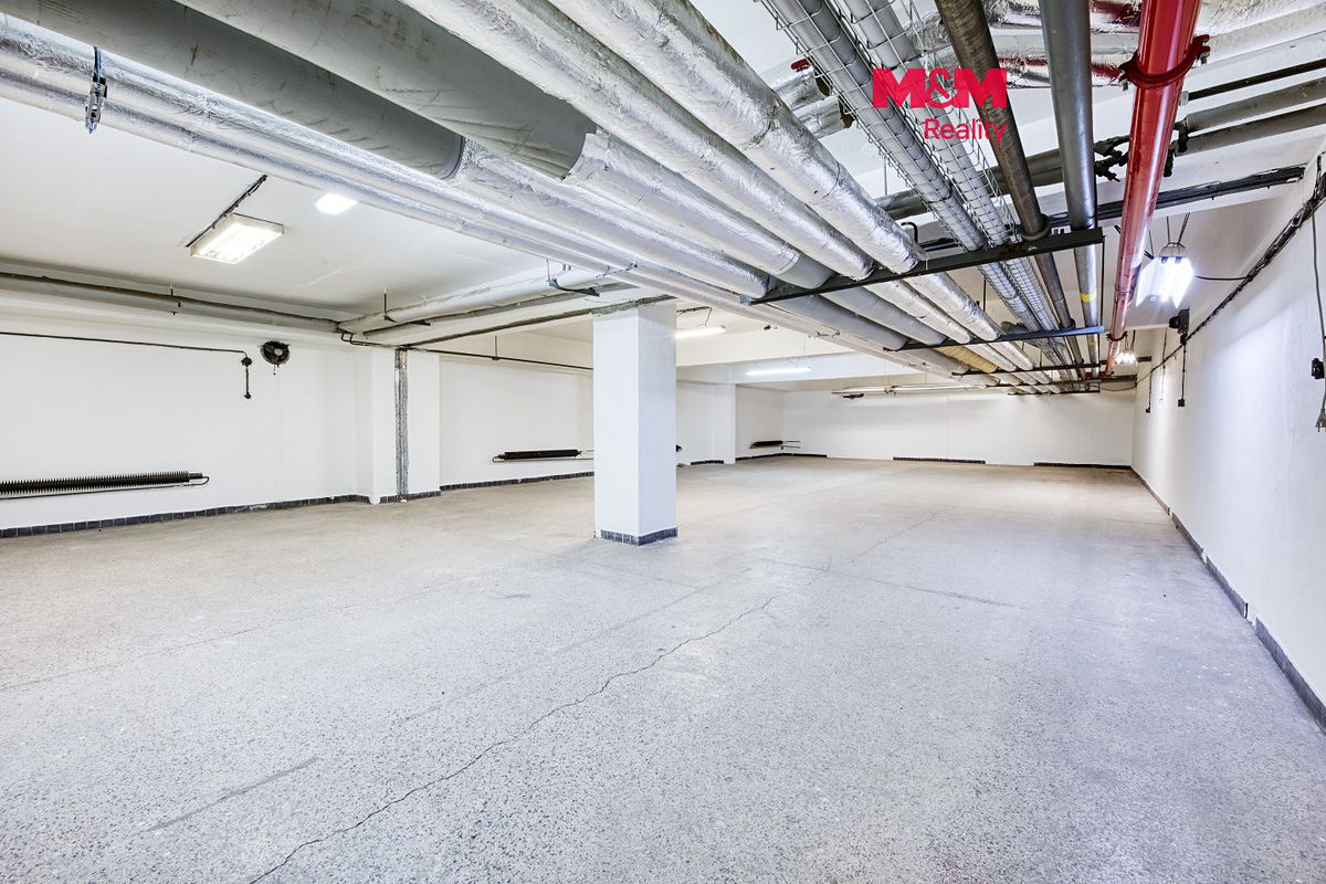 Pronájem skladového prostoru 178 m²