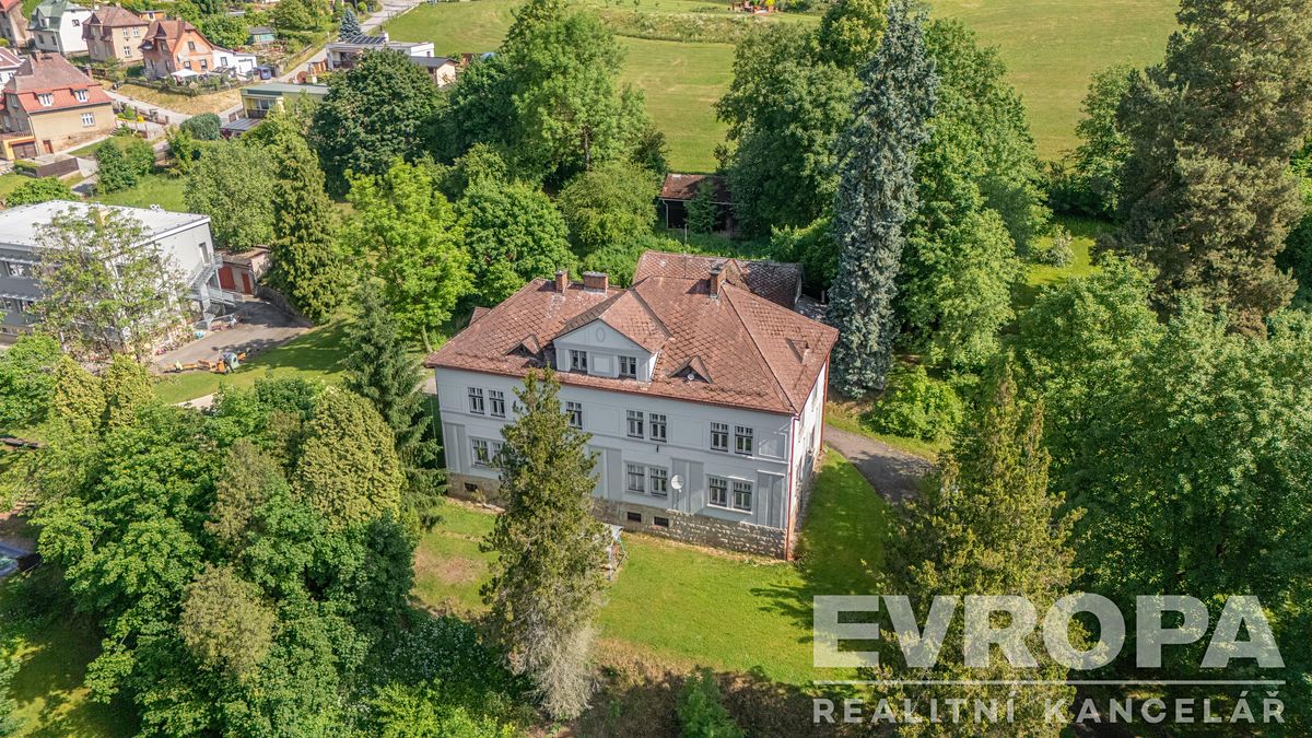 Prodej rodinného domu 320 m², pozemek 7861 m² – fotografie 3