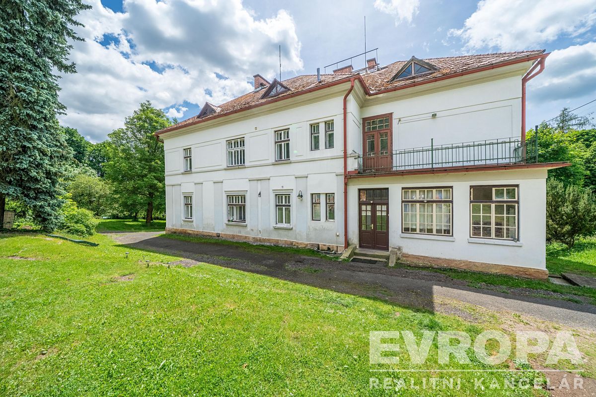 Prodej rodinného domu 320 m², pozemek 7861 m² – fotografie 5