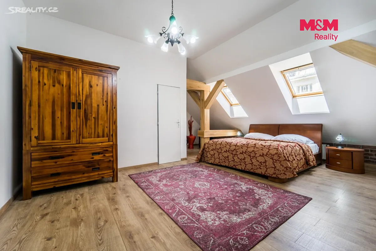 Pronájem bytu 4+kk 102 m² – pohled 3