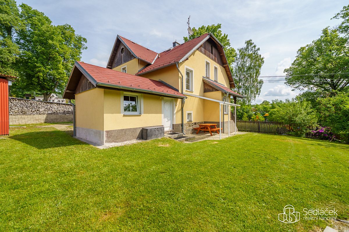 Prodej chalupy 180 m², pozemek 558 m²