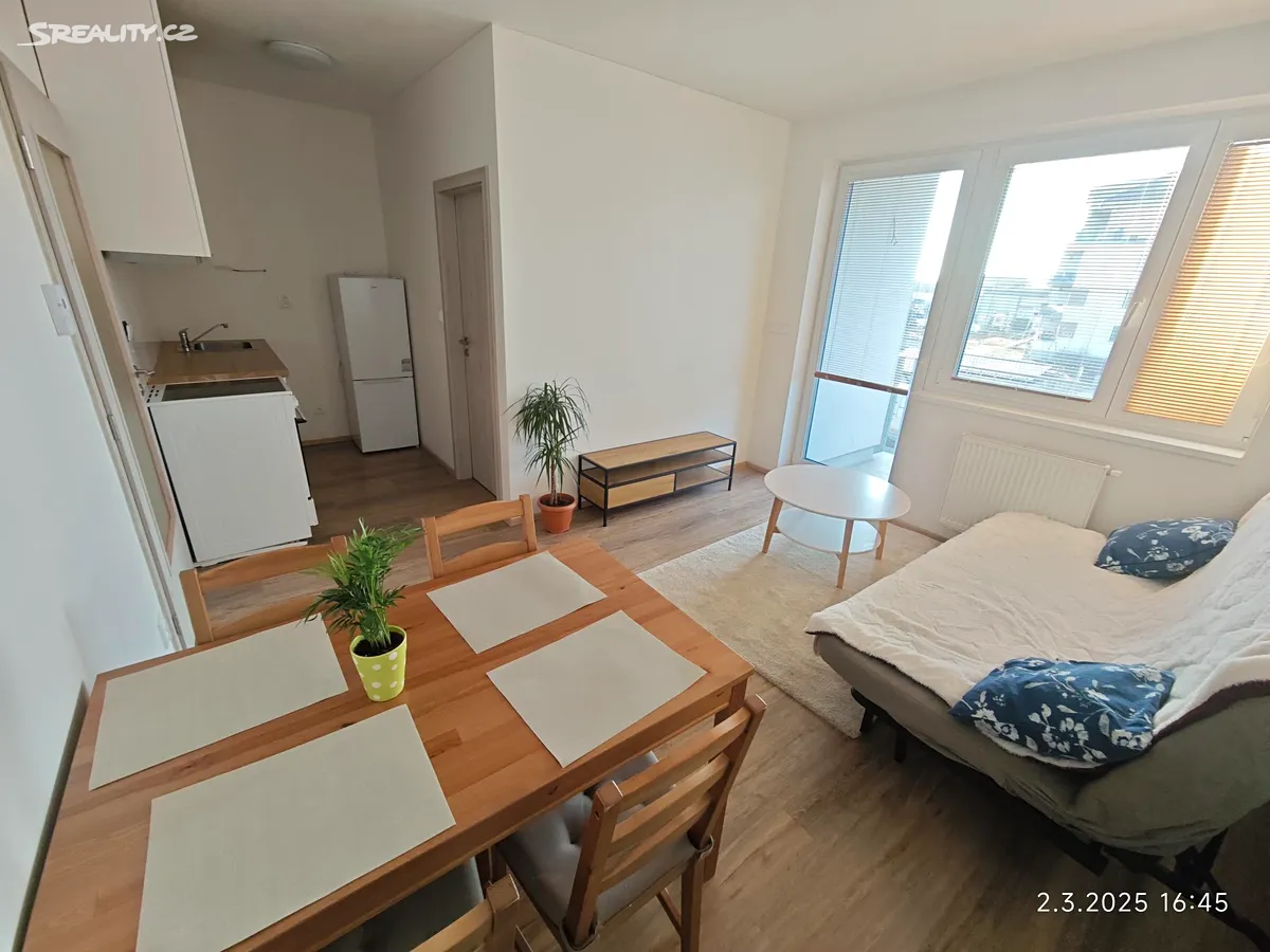 Pronájem bytu 3+kk 51 m², Praha