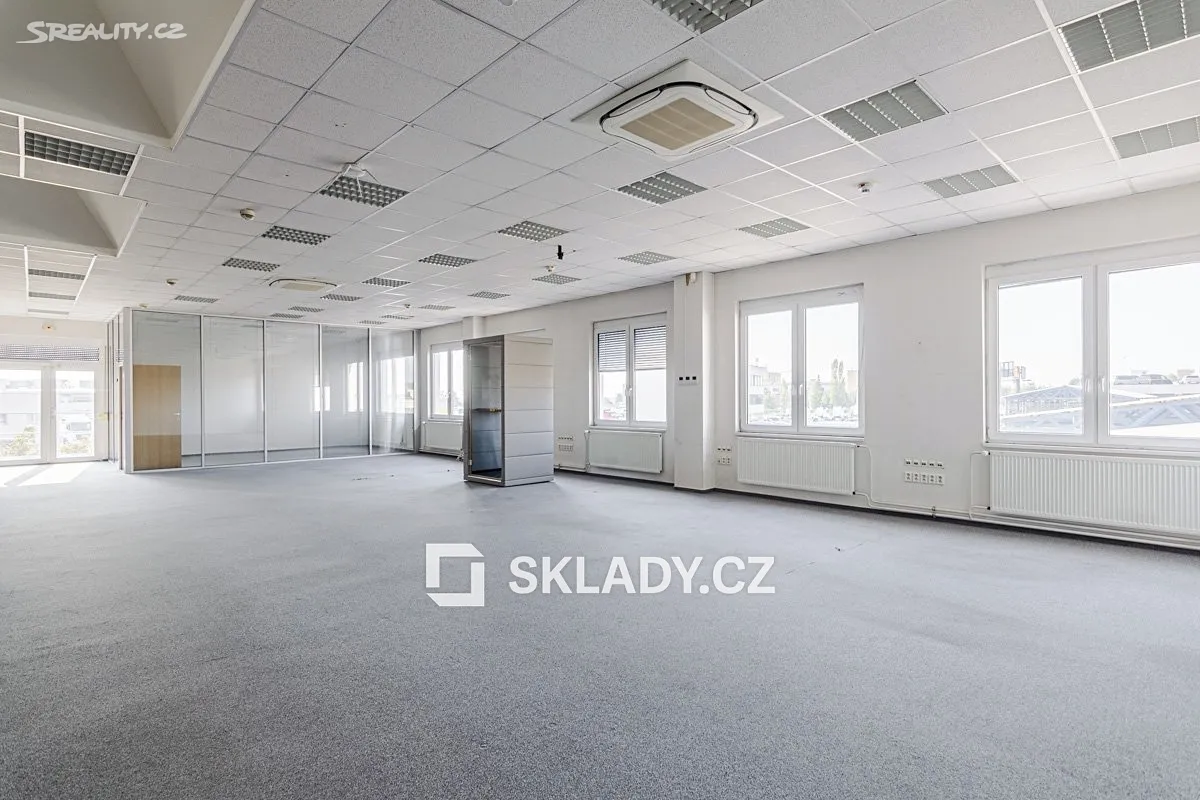 Pronájem kanceláře 1000 m² – další
