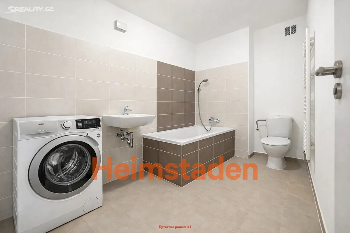 Pronájem bytu 1+kk 35 m² – pohled 2