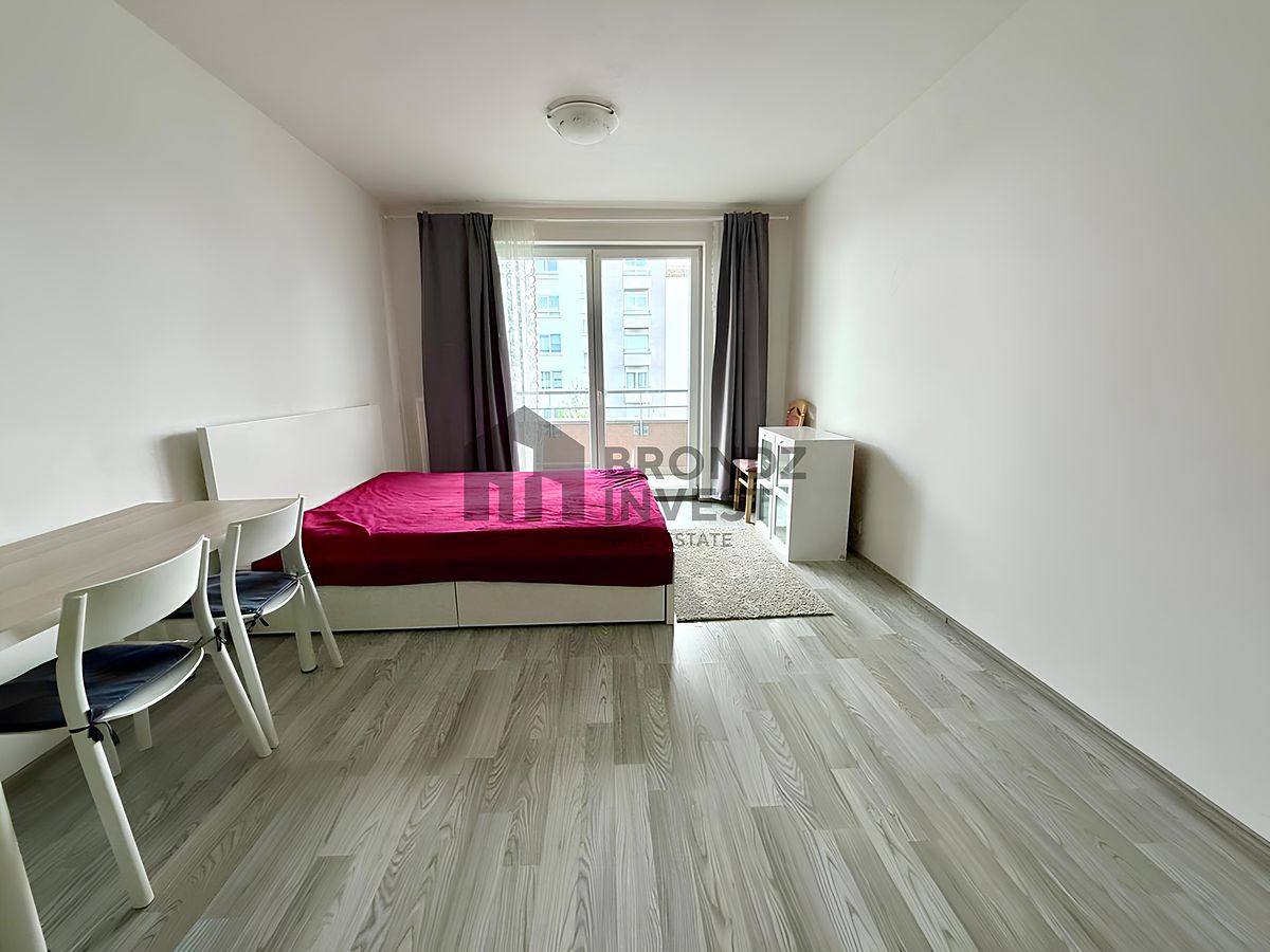 Pronájem bytu 1+kk 31 m²