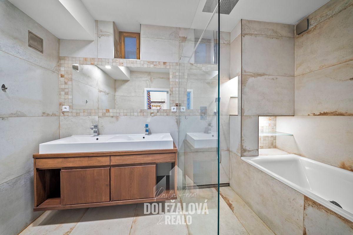 Prodej bytu 2+1 74 m² – fotografie 2
