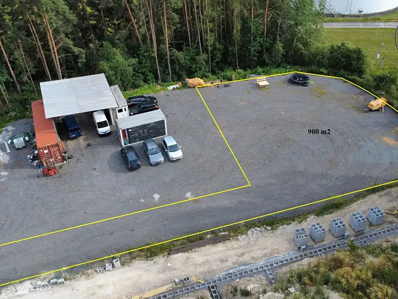 Pronájem komerčního pozemku 900 m², Třemošná – náhled fotky 1
