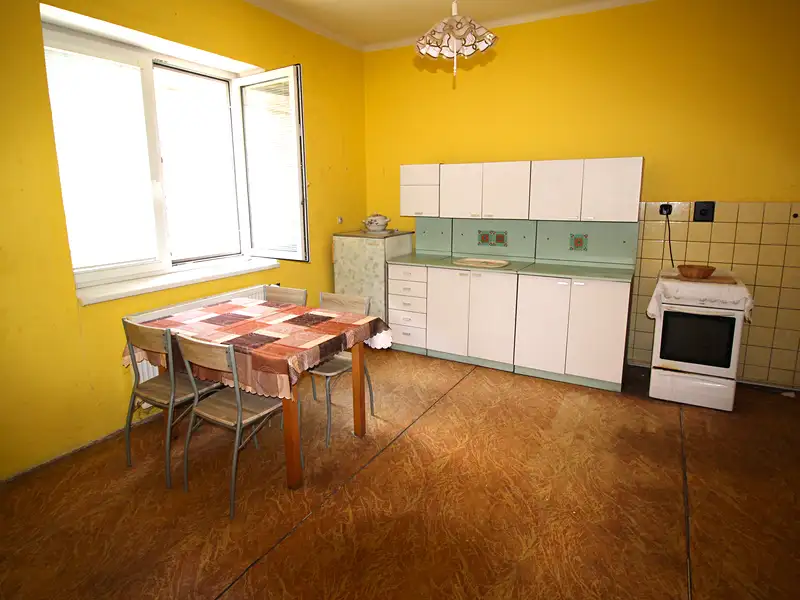 Prodej rodinného domu 130 m², pozemek 216 m², Kolín – náhled fotky 3