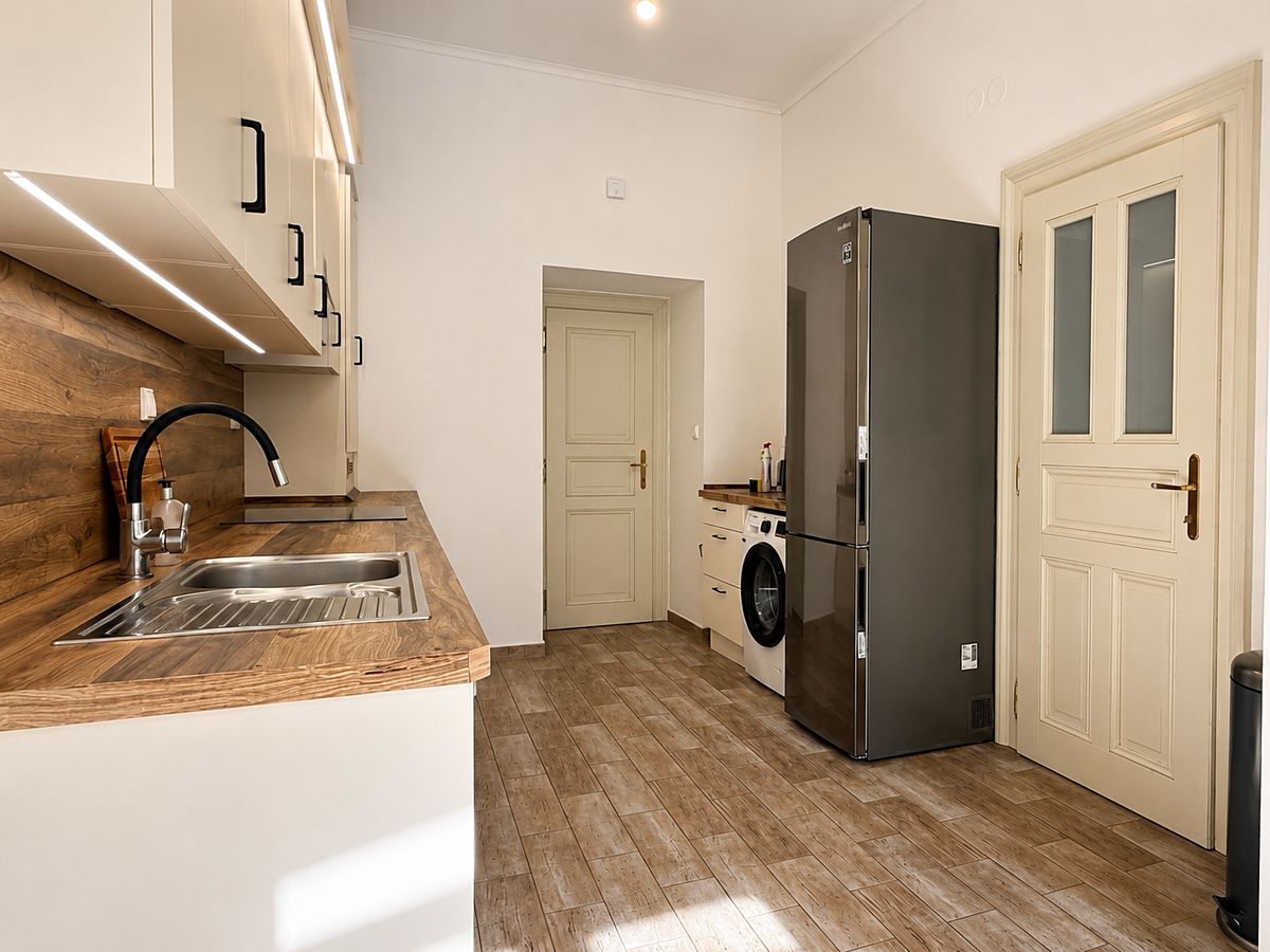 Pronájem bytu 2+1 73 m² – fotografie 2