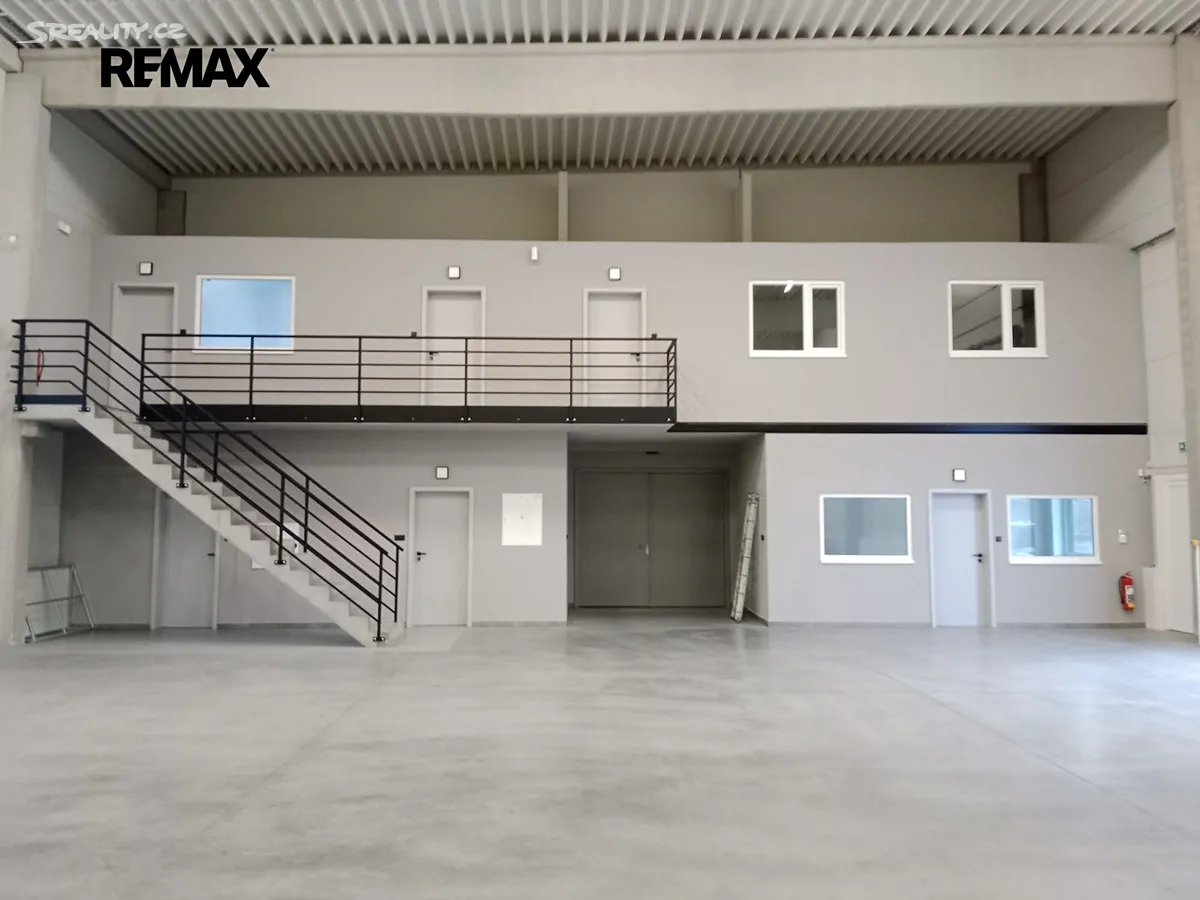 Pronájem skladového prostoru 476 m² – pohled 4