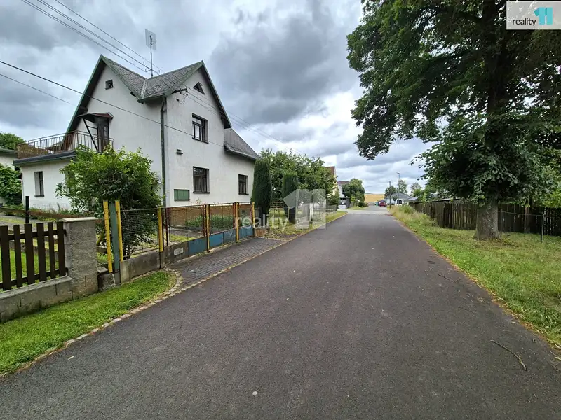Prodej rodinného domu 147 m², pozemek 603 m², Plesná – náhled fotky 2