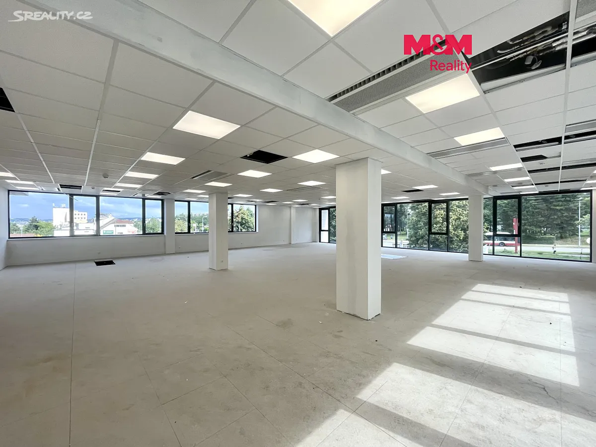 Pronájem obchodního prostoru 274 m², Brno