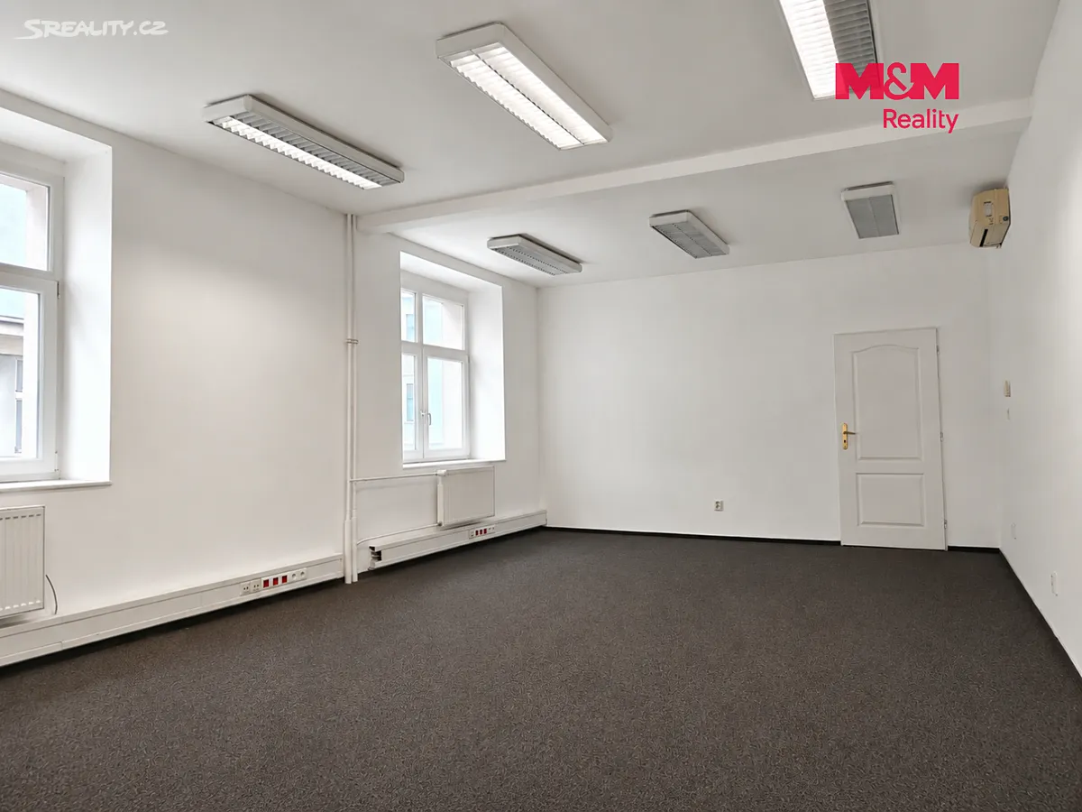 Pronájem kanceláře 73 m² – pohled 4