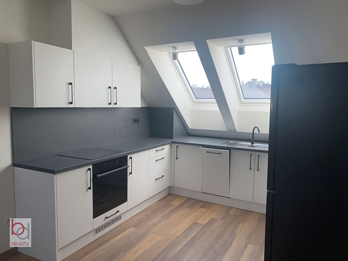 Pronájem bytu 2+kk 62 m²