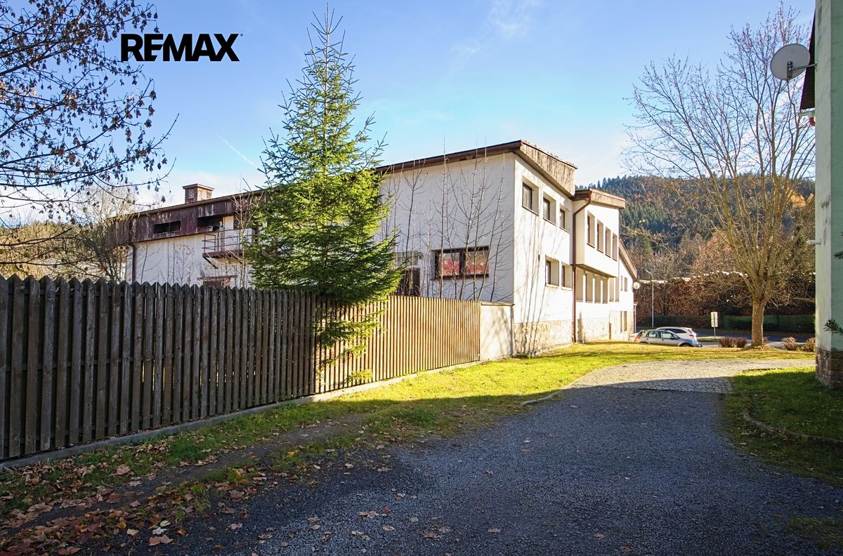 Prodej komerčního pozemku 2837 m² – fotografie 4