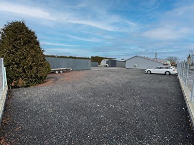 Pronájem komerčního pozemku 600 m²