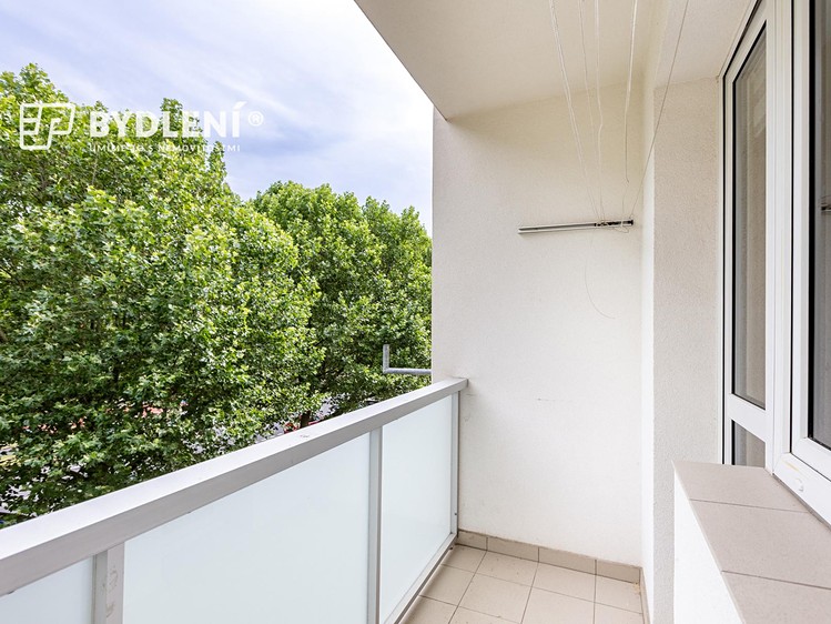 Prodej bytu 2+1, 56 m² (3 z 24)