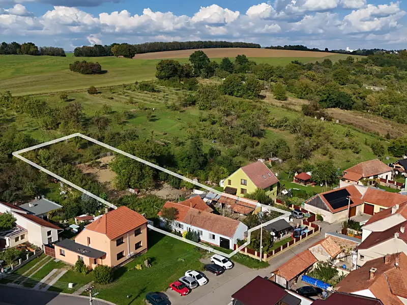 Prodej stavebního pozemku 2322 m², Záhorovice – náhled fotky 2