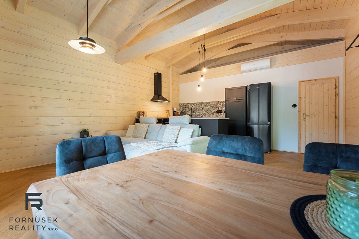 Prodej rodinného domu 60 m², pozemek 3669 m² – fotografie 2
