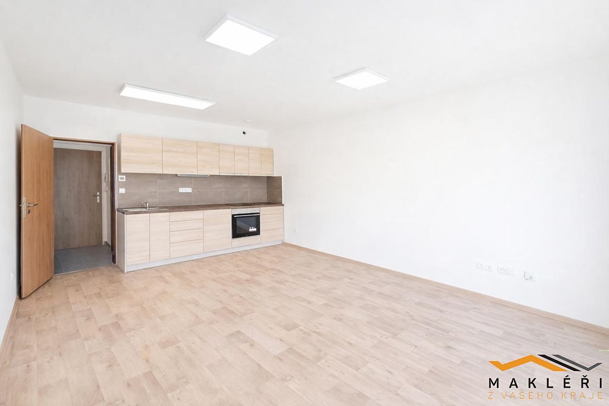 Pronájem bytu 1+kk 32 m²