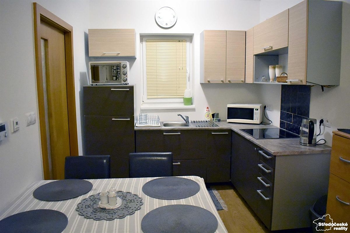 Pronájem bytu 2+kk 37 m² – fotografie 2