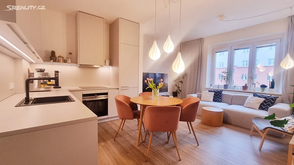 Pronájem bytu 2+kk 62 m², Brno