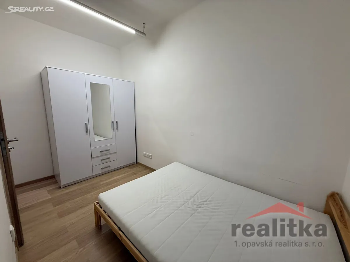 Pronájem bytu 2+kk 32 m² – pohled 5
