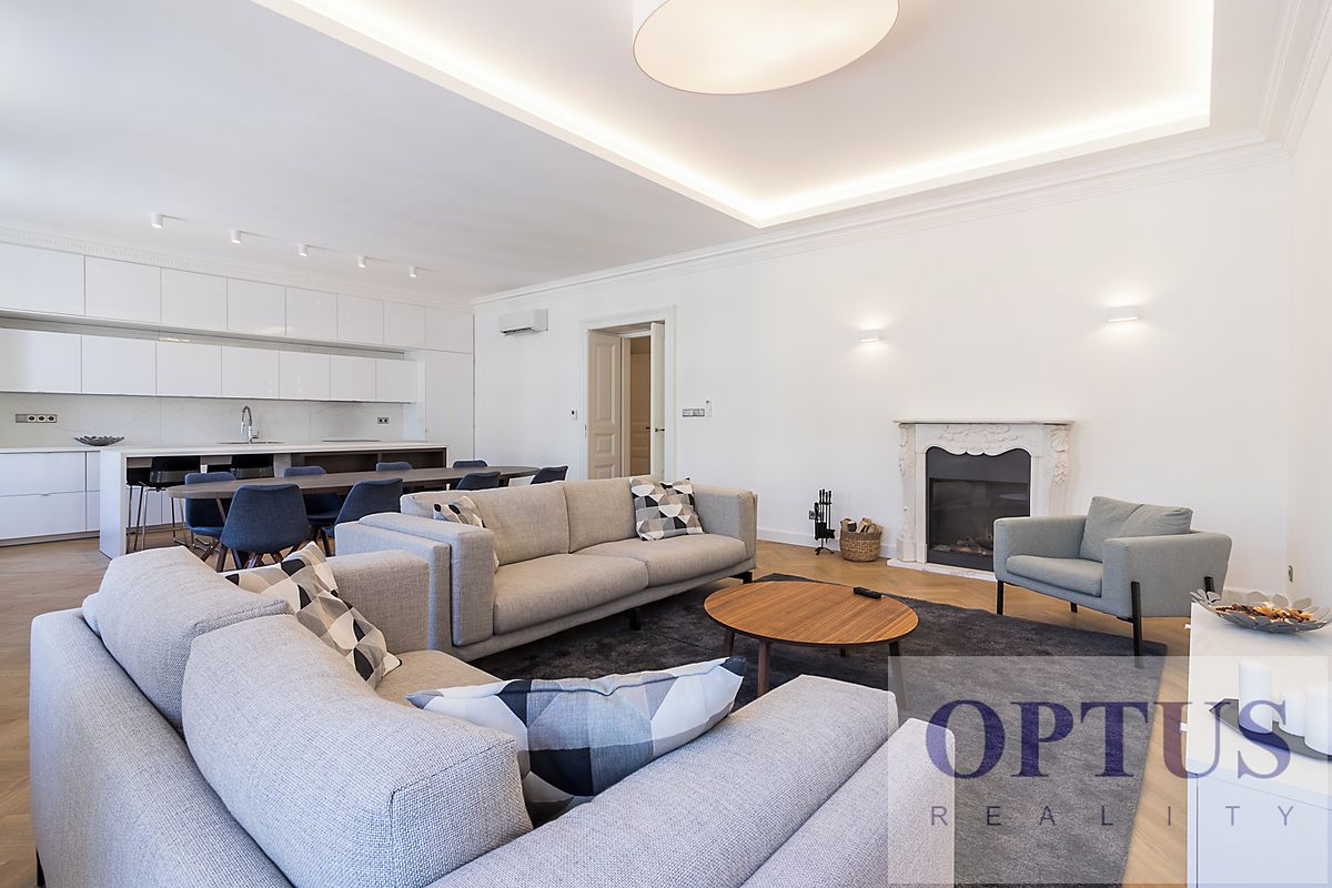 Pronájem bytu 5+kk 192 m²
