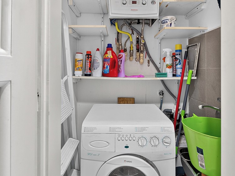Комерційне приміщення в оренду, 141 м² (15 з 21)