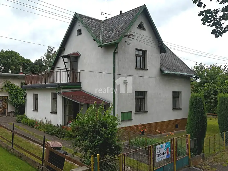 Prodej rodinného domu 147 m², pozemek 603 m², Plesná – náhled fotky 1
