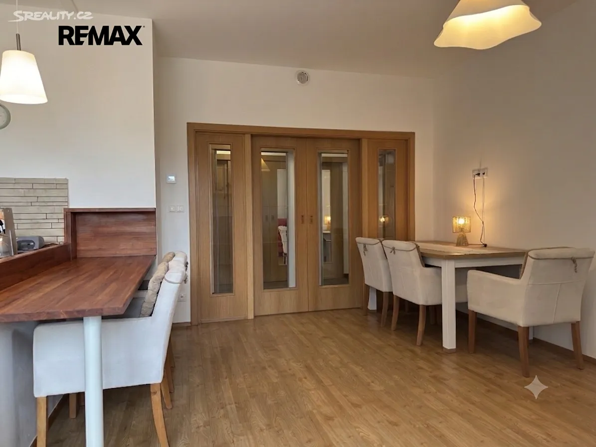 Pronájem bytu 2+kk 55 m² – další