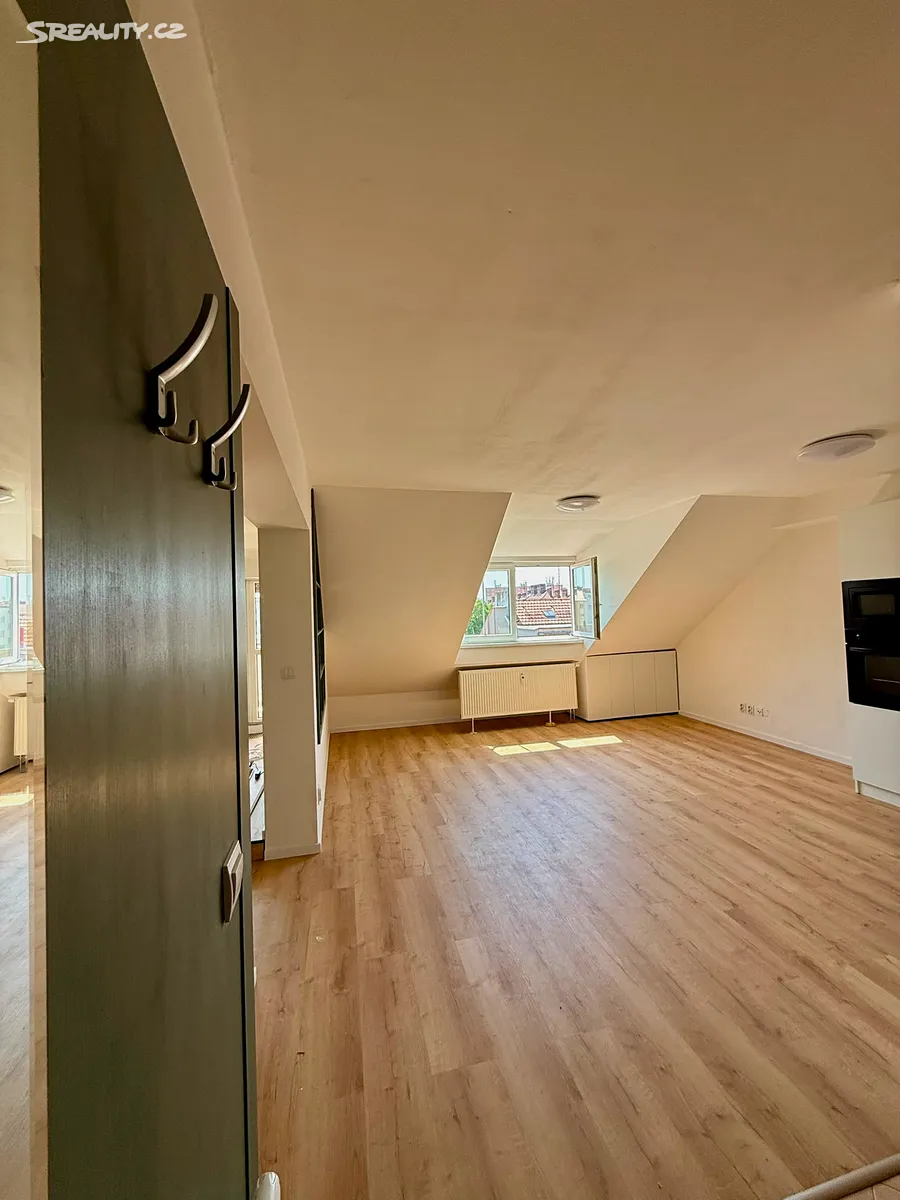 Pronájem bytu 2+kk 71 m², Plzeň