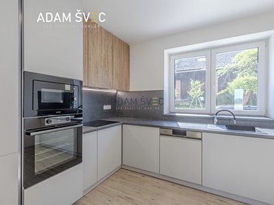 Pronájem bytu 3+kk 92 m²