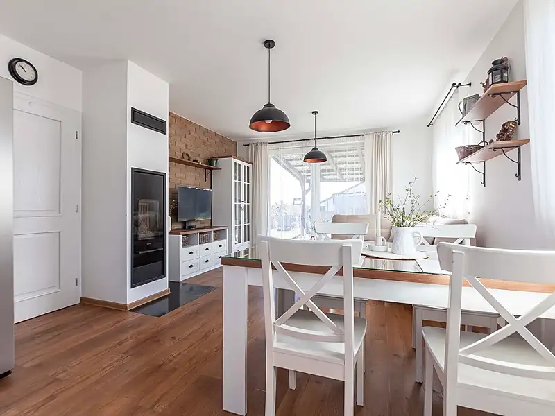 Prodej rodinného domu 95 m², pozemek 727 m², Milovice – náhled fotky 2