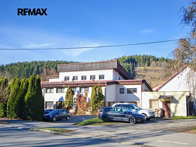 Prodej komerčního pozemku 2837 m²