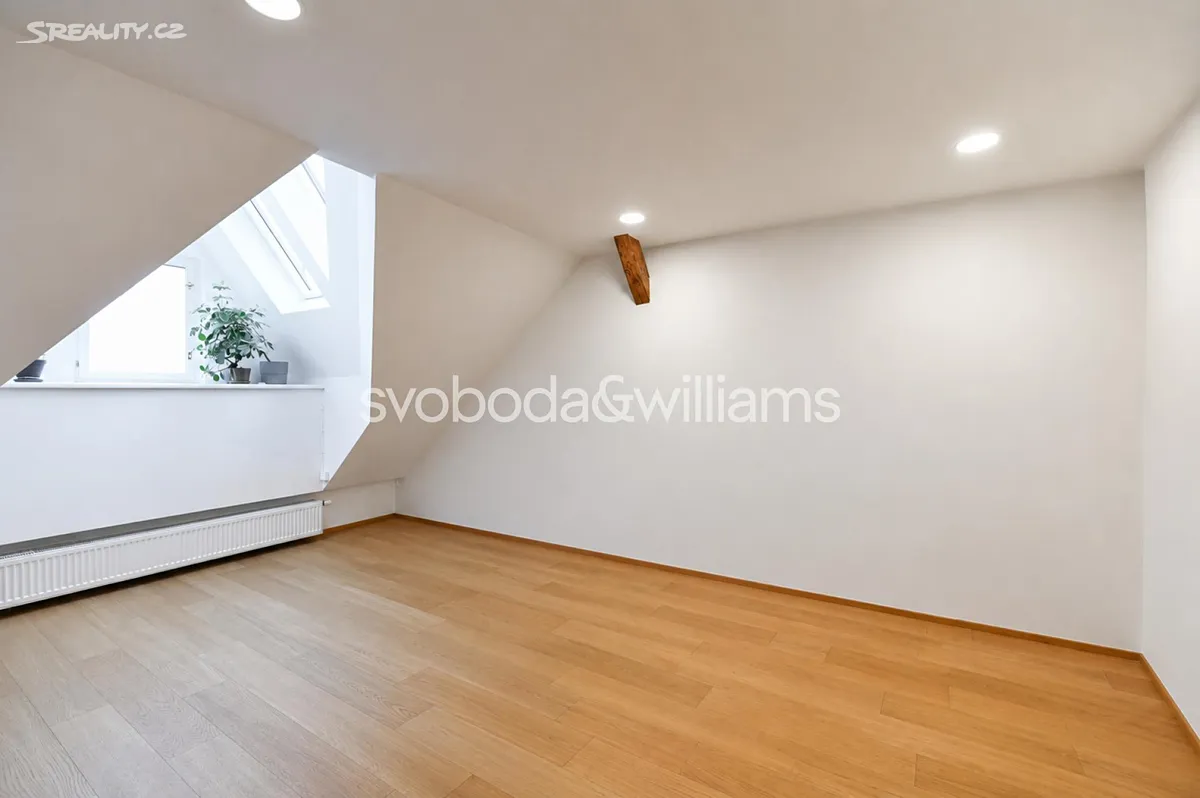Pronájem bytu 4+kk 109 m² – pohled 5
