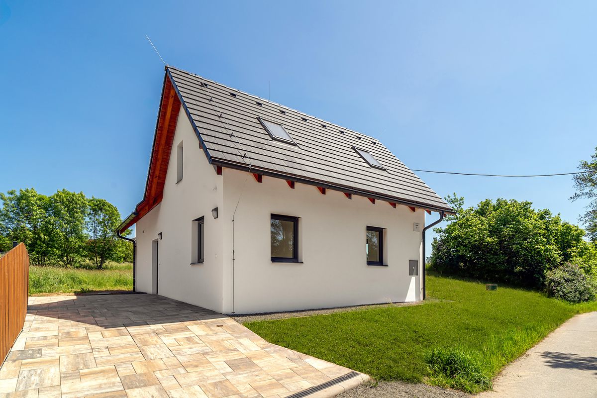Prodej rodinného domu 101 m², pozemek 420 m², Doubravice – fotka 1 z 3