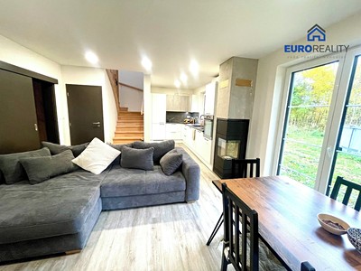 Prodej  rodinného domu 144 m², pozemek 647 m²
