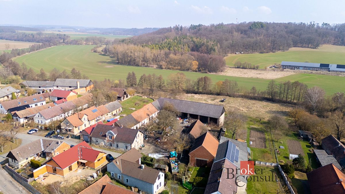 Prodej stavebního pozemku 5775 m²