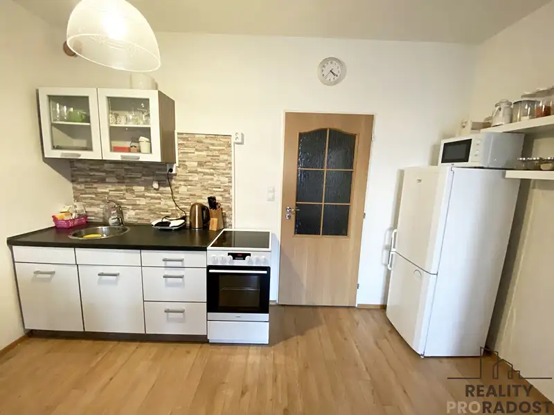 Prodej bytu 1+kk 39 m², Praha – náhled fotky 2
