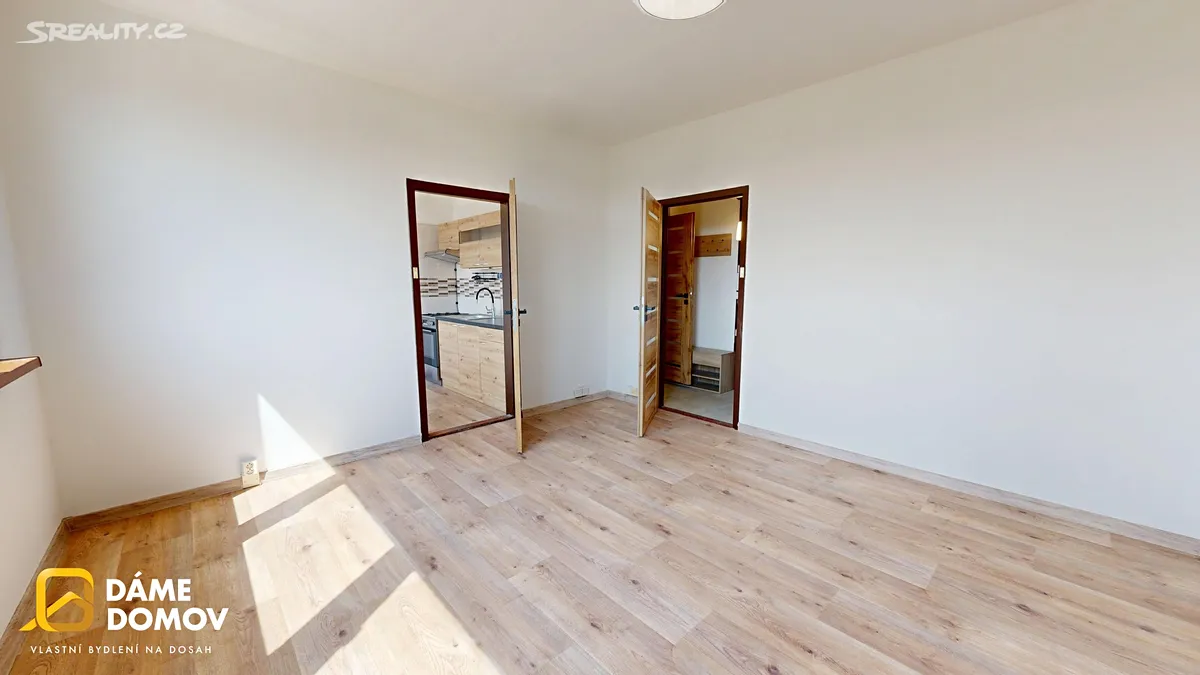 Pronájem bytu 2+1 48 m² – pohled 3