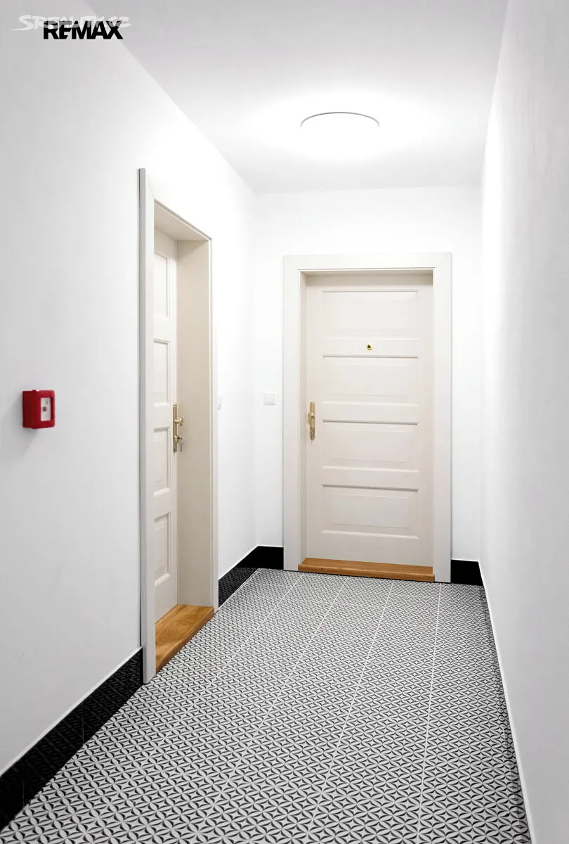 Pronájem bytu 1+kk 44 m² – další