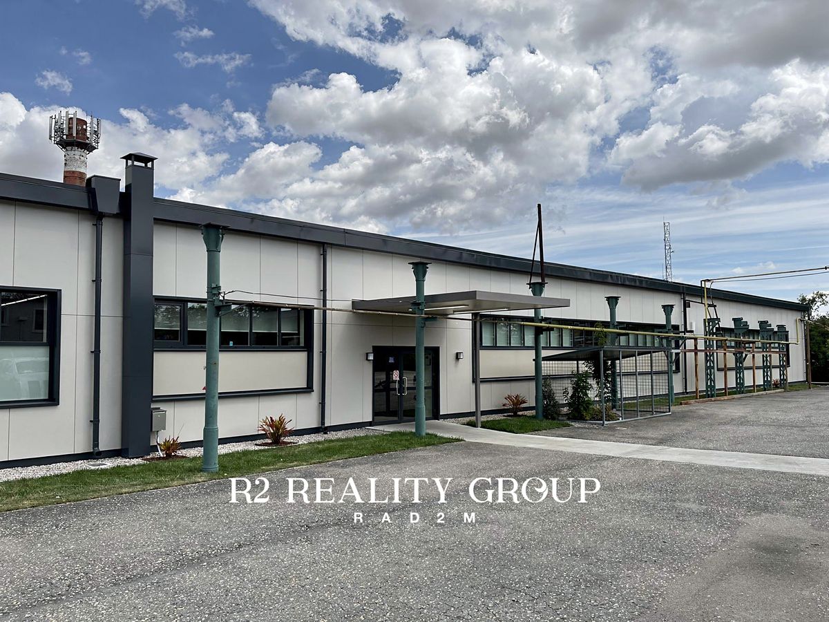 Prodej výrobní haly, prostoru 830 m²