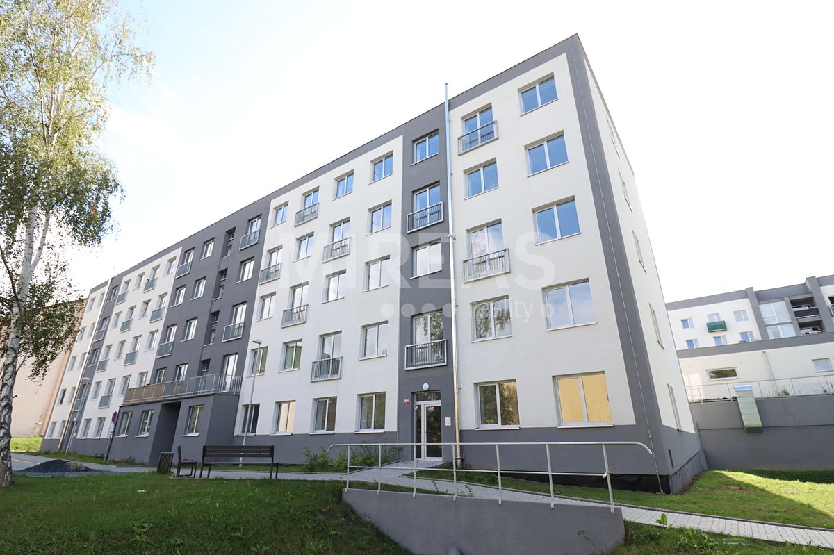 Pronájem bytu 1+kk 33 m²