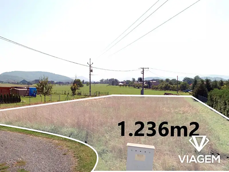 Prodej stavebního pozemku 1236 m², Kopřivnice – náhled fotky 1