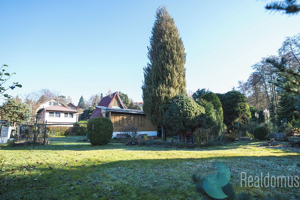 Prodej stavebního pozemku 533 m² – fotografie 2